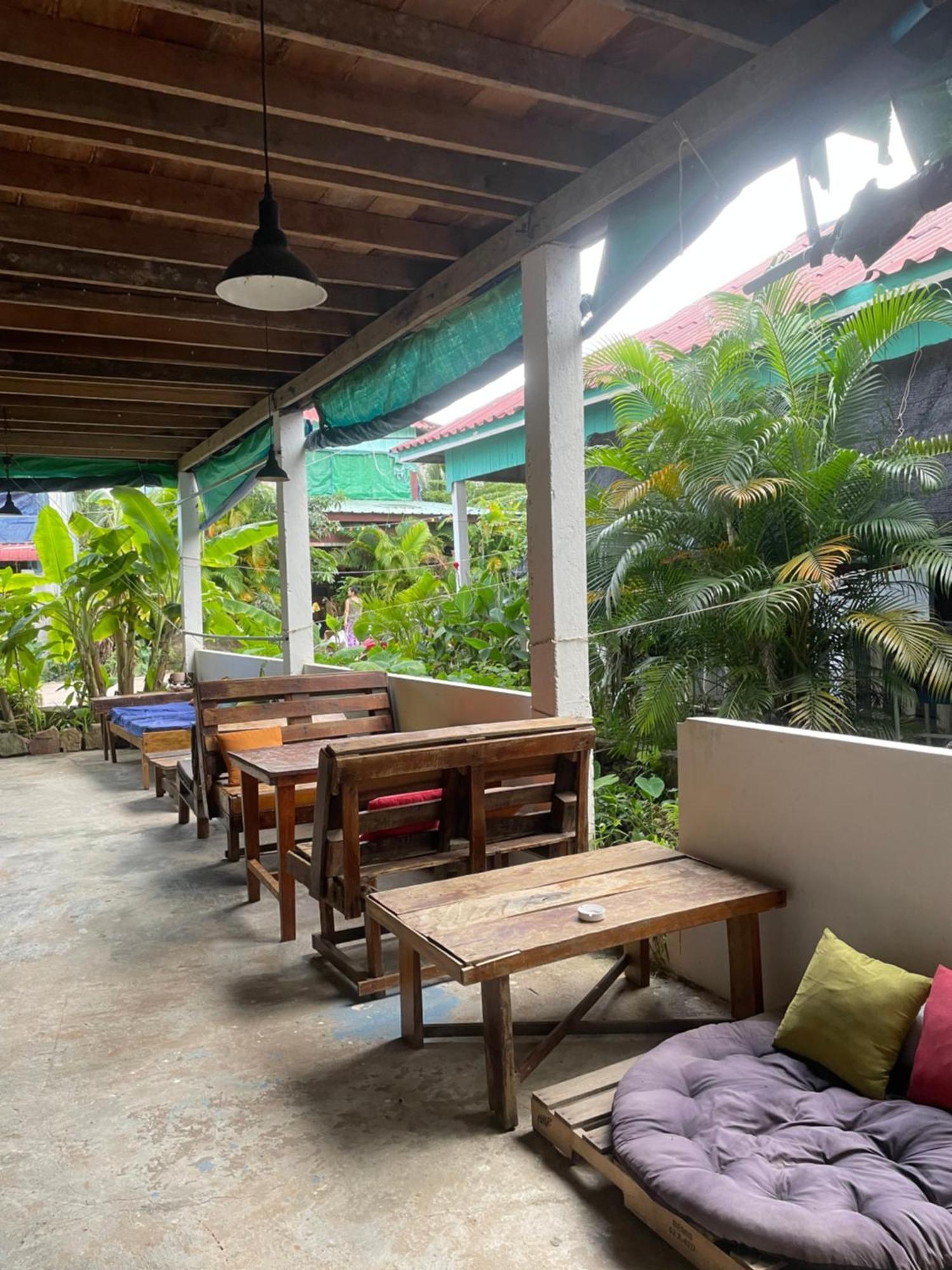 The Hornbill Hostel Koh Rong Sanloem Exterior foto